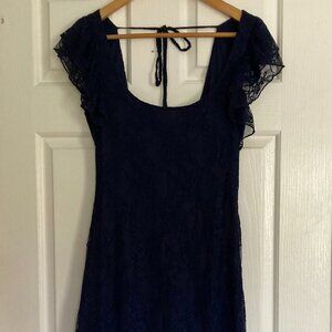 2 size Small Club dress lot